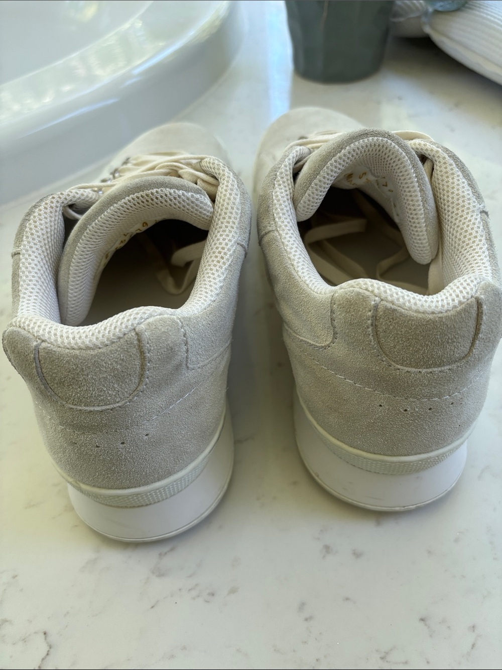 YSL Unisex Sneaker- Saint Laurent Light Beige Suede Low-Top Sneakers - Picture 4 of 6